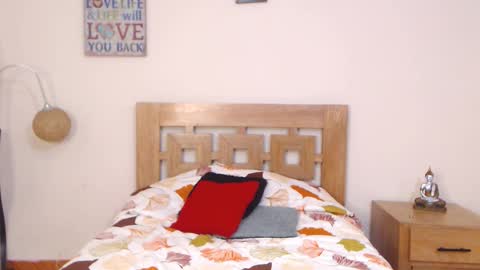 Snapshot of valesantodomingo chatting on September 30, 10:04 pm Sofia online show from September 30, 10:04 pm