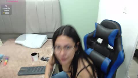 valevicious online show from March 25, 1:50 pm