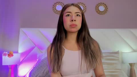 Valey  online show from May 31, 3:19 pm
