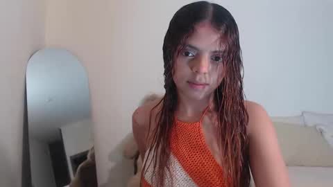 Snapshot of valientegirl_ chatting on March 10, 2:49 am VALIENTE online show from March 10, 2:49 am