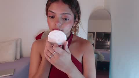 Snapshot of valientegirl_ chatting on March 19, 2:48 am VALIENTE online show from March 19, 2:48 am