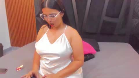 VALKA ROSS online show from December 15, 11:31 pm