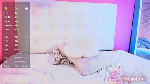 Valkiria moore  online show from December 22, 10:58 pm