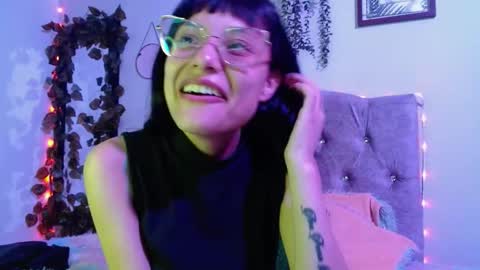 valkiry_ online show from March 25, 10:16 pm