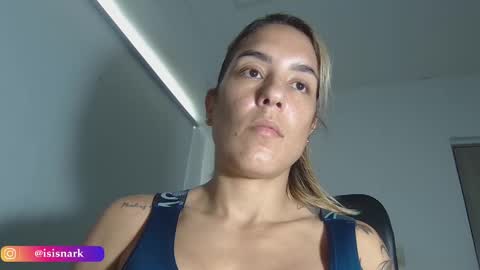 Snapshot of valkyriarose chatting on March 6, 3:24 pm Isis online show from March 6, 3:24 pm