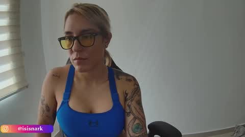 Snapshot of valkyriarose chatting on February 11, 3:39 pm Isis online show from February 11, 3:39 pm