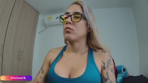 Snapshot of valkyriarose chatting on March 28, 7:13 pm Isis online show from March 28, 7:13 pm