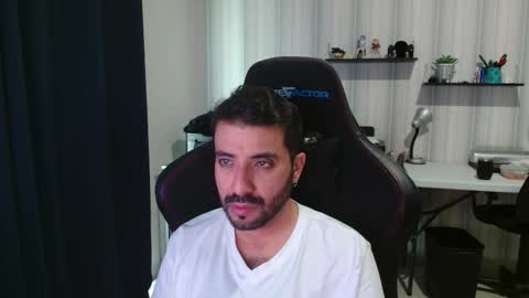 Roberto Carlos online show from November 22, 10:09 pm