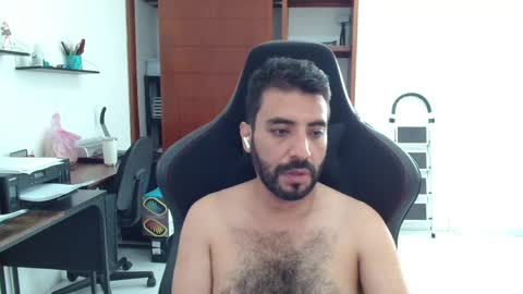 Snapshot of vallartamexi chatting on April 18, 9:48 pm Roberto Carlos online show from April 18, 9:48 pm