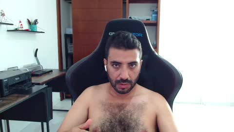Snapshot of vallartamexi chatting on April 30, 11:09 pm Roberto Carlos online show from April 30, 11:09 pm