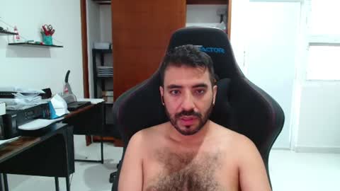 Snapshot of vallartamexi chatting on June 10, 12:11 am Roberto Carlos online show from June 10, 12:11 am