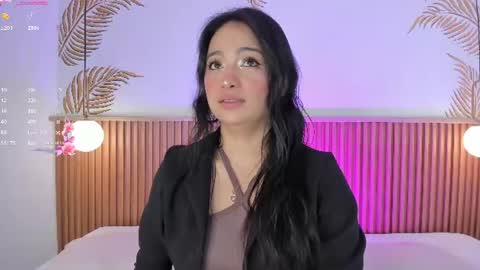 valleriie_ online show from June 21, 3:47 pm