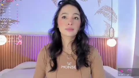 valleriie_ online show from July 11, 4:21 pm