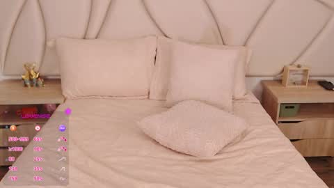 Vallery online show from March 2, 1:26 am