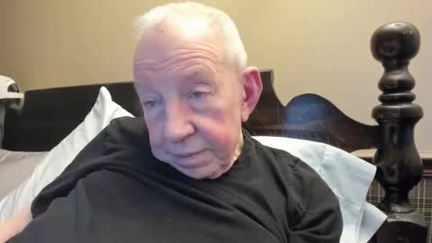 Snapshot of valleylaker chatting on March 1, 9:44 am valleylaker online show from March 1, 9:44 am