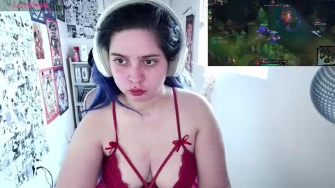 Snapshot of vallolet1_ chatting on September 27, 6:46 pm Im Violet online show from September 27, 6:46 pm