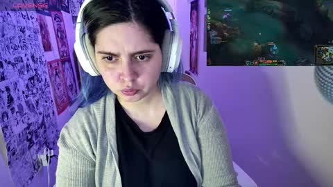 Snapshot of vallolet1_ chatting on October 24, 12:52 am Im Violet online show from October 24, 12:52 am