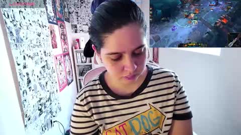 Snapshot of vallolet1_ chatting on October 27, 9:41 pm Im Violet online show from October 27, 9:41 pm