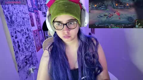 Snapshot of vallolet1_ chatting on November 24, 11:48 pm Im Violet online show from November 24, 11:48 pm