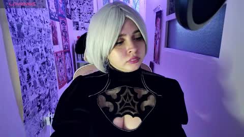 Snapshot of vallolet1_ chatting on November 28, 11:51 pm Im Violet online show from November 28, 11:51 pm