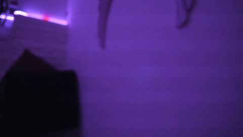 Snapshot of valloletsamar chatting on January 23, 11:15 am Vallolet Peach  online show from January 23, 11:15 am