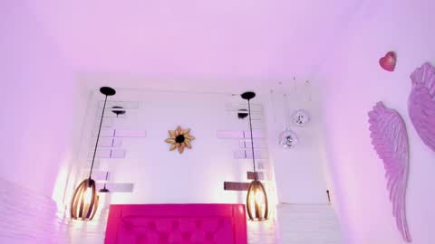 Snapshot of valloletsamar chatting on March 2, 11:07 am Vallolet Peach  online show from March 2, 11:07 am