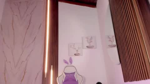 Snapshot of valloletsamar chatting on October 4, 11:41 am Vallolet Peach  online show from October 4, 11:41 am