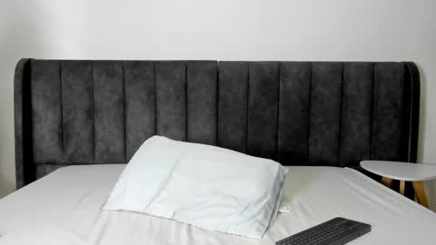 valtira nova online show from January 27, 3:26 am