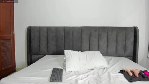 valtira nova online show from February 9, 6:43 am