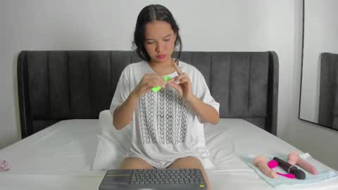 valtira nova online show from February 27, 3:47 am