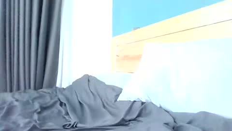 valure_lera online show from February 19, 4:23 am