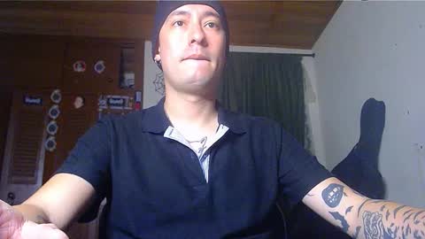 Snapshot of vampireathome chatting on January 29, 4:15 am vampireathome online show from January 29, 4:15 am