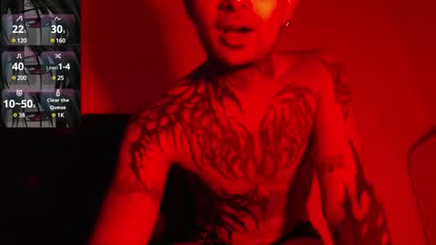 david guzman i model independenthelp me with a thumbs up online show from February 14, 7:49 am