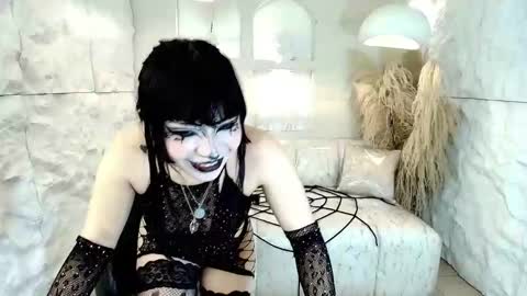 vampkitty_r online show from February 17, 1:18 pm