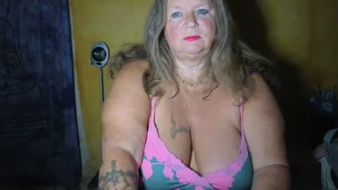 vampwoman online show from June 30, 4:57 am