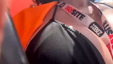 vanessa online show from May 12, 5:54 pm