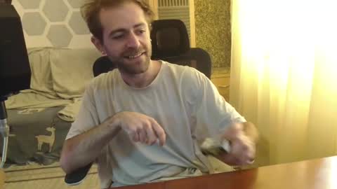 Snapshot of vanceaminator chatting on November 7, 11:21 am Emy online show from November 7, 11:21 am