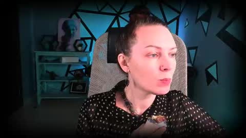 Vanda online show from November 8, 9:53 am