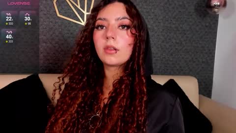 vane_vixen online show from December 20, 4:41 am