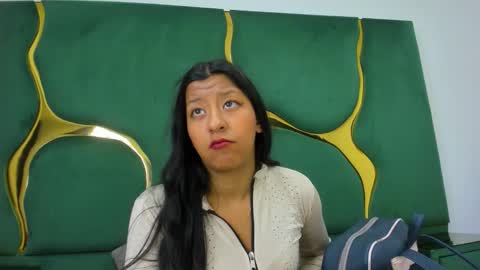 Snapshot of vanelin18 chatting on January 14, 7:08 pm Vane online show from January 14, 7:08 pm