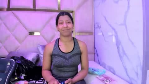 Snapshot of vanelin18 chatting on February 3, 4:56 pm Vane online show from February 3, 4:56 pm