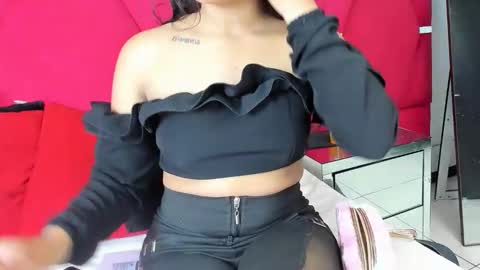 Snapshot of vanelin18 chatting on February 17, 8:37 pm Vane online show from February 17, 8:37 pm