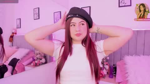 vanesa_moon_ online show from December 1, 12:59 am