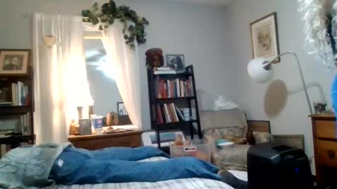 greeneyebandit online show from July 13, 8:06 am