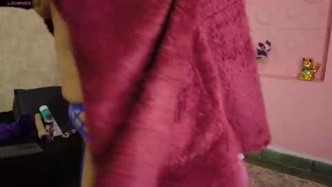 Snapshot of vanessa_7_ chatting on October 24, 9:33 pm Vanessa online show from October 24, 9:33 pm