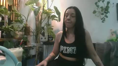 vanessa__foxx online show from February 10, 9:25 am