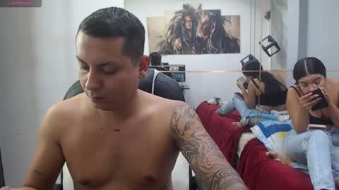 Snapshot of vanessa_f chatting on February 27, 6:52 pm vanessa online show from February 27, 6:52 pm