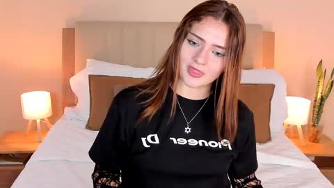 Snapshot of vanessa_foxyy chatting on May 20, 7:09 pm vanessa_foxyy online show from May 20, 7:09 pm