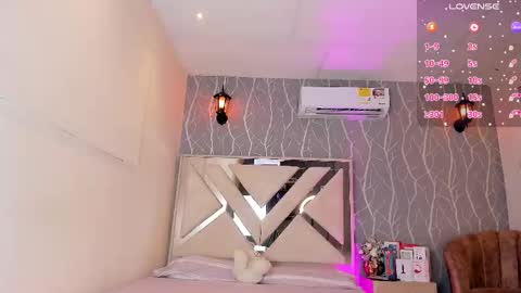    online show from March 7, 12:34 pm