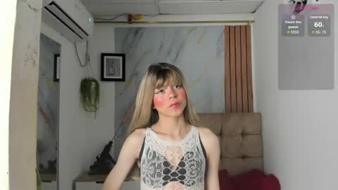 vanessa_jenner online show from April 21, 2:04 am